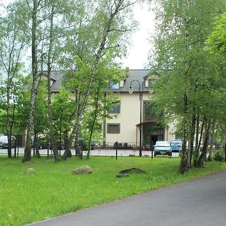 Hotel Czardasz Września エクステリア 写真